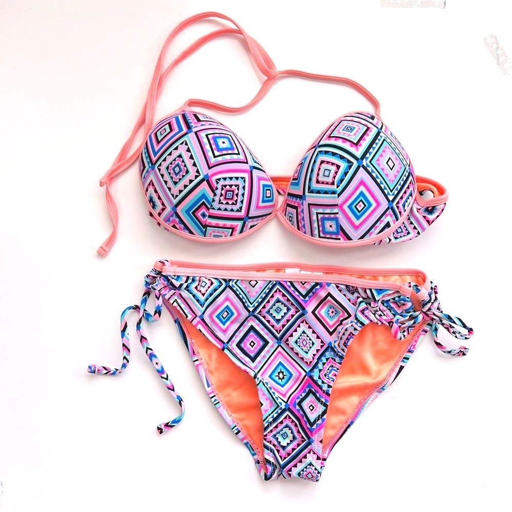 In Ocean Women’s 2-pc Swimsuit